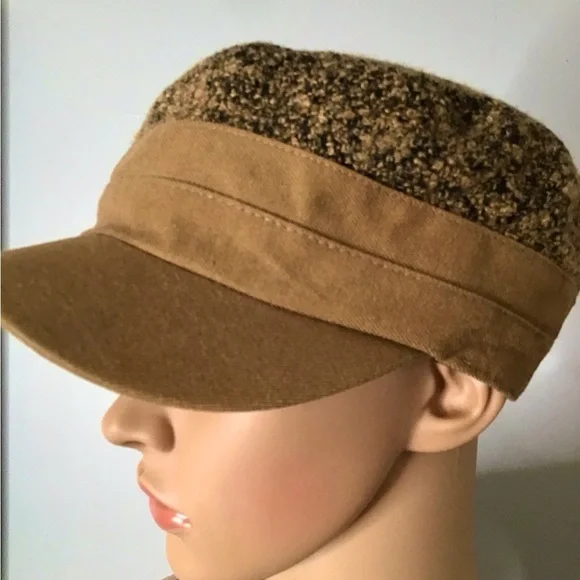Women's Brown Baker Boy Hat Mixed Tweed & Fabric with 3 buttons on right side - Picture 2 of 9